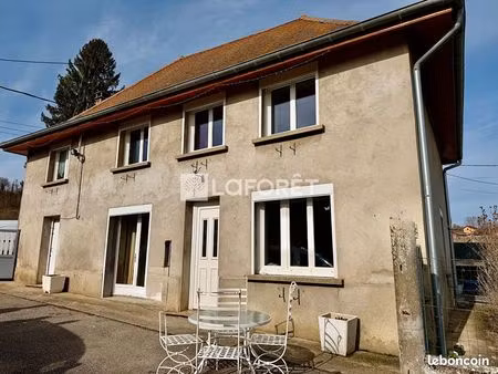 maison 7 pièces 100 m²