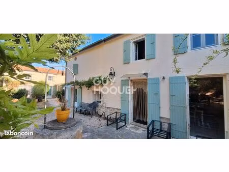 maison 9 pièces 276 m²