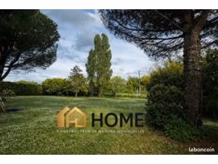 terrain 1 340 m² baron