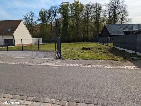 terrain à bâtir 1315 m2 viabilisé et clôturé à pissy 80540