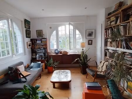 apparemment 3 pièces de 65m2 avec jardin dans maison ancienne