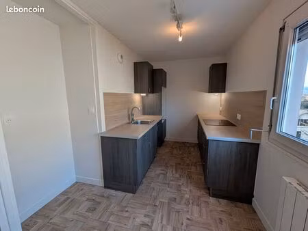 appartement t3 - centre charnay-lès-mâcon - terrasse couverte - parking privé