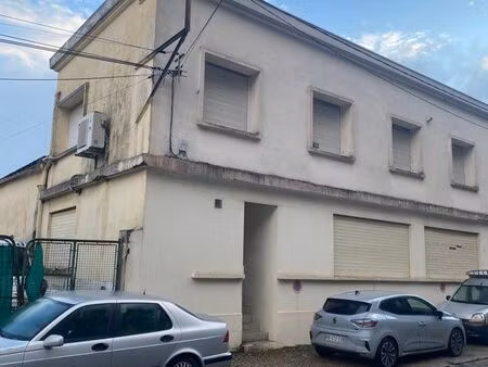 entrepot + appartement