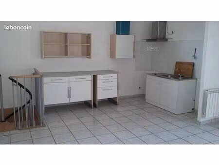 t3 pompey parking privé