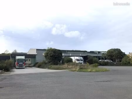 local commercial 27247 m² la chapelle-d'aligné