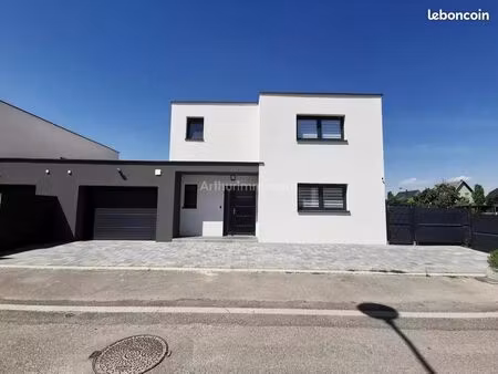 maison 6 pièces 149 m²