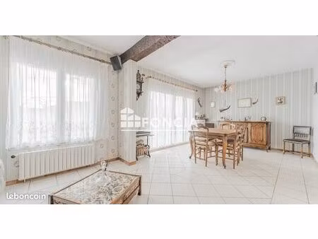 saint-cyr-sur-loire - au calme proche centre ville - emplacement recherche - maison quatre