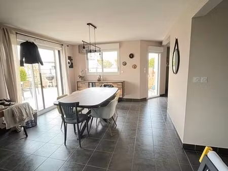 maison 6 pièces 140m2