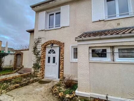 maison 6 pièces 140 m²