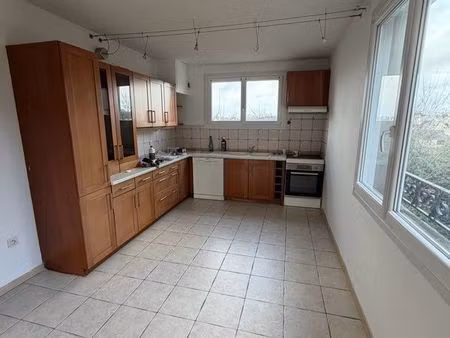 t4 lambe 2 chambres libre de suite