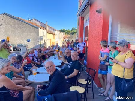 brasserie font bar. pmu