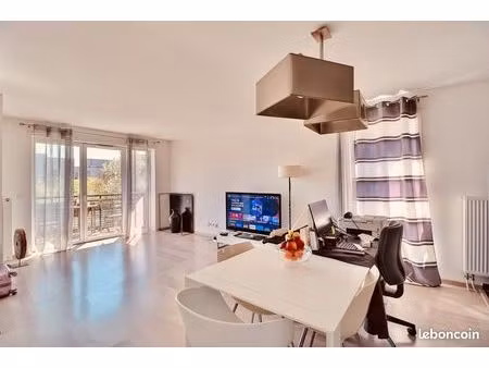 t3 bbc récent exposé sud à wattignies