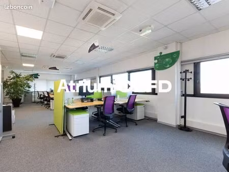 bureaux 1090 m² aubiere