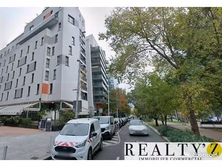 local commercial 164 m²