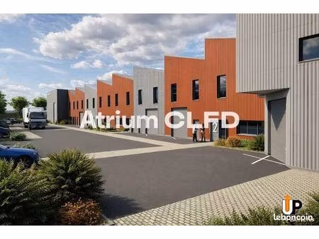 local d'activité 438 m²