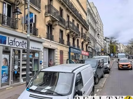 local commercial 157 m²