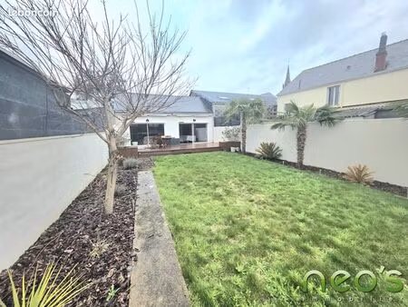 maison 8 pièces 240 m²