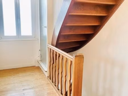 maison 6 pièces 130 m²