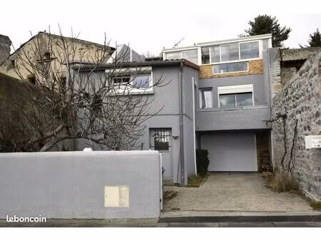 maison d'architecte  5 pièces  3 chambres avec jardin aménagé - veyre monton