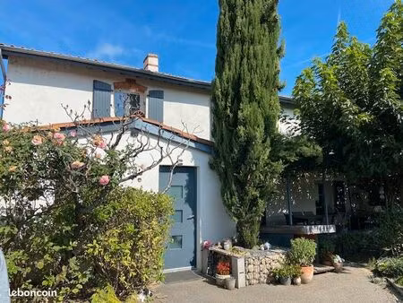 maison familiale avec jardin