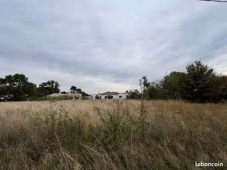 terrain 1 090 m² fontenilles