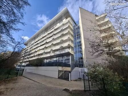 appartement f5 de 64 m² très lumineux  centre montpellier quartier antigone  dans résidenc