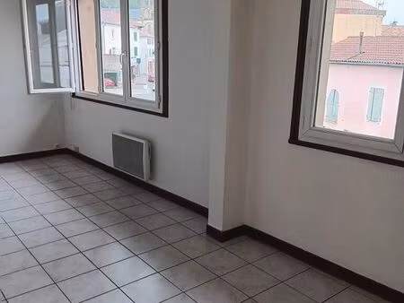 t2 40m2 peyrehorade centre