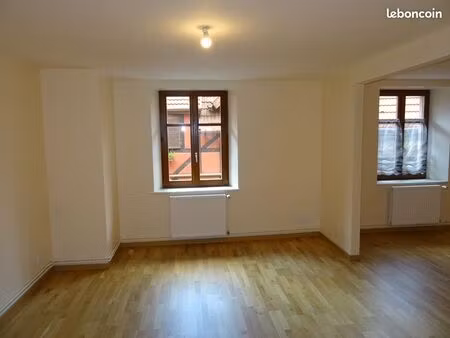 beau 2/3 pièces rénové de 68m2 wintzenheim centre