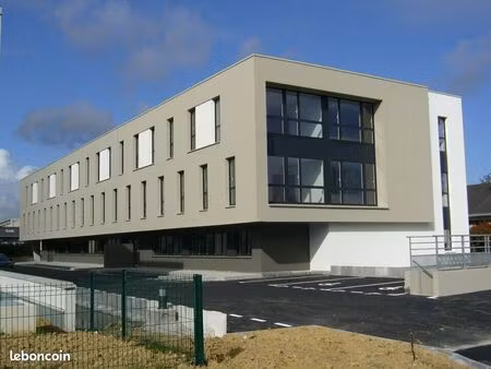bureaux 221 m²
