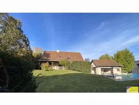 maison 6 pièces 193 m²