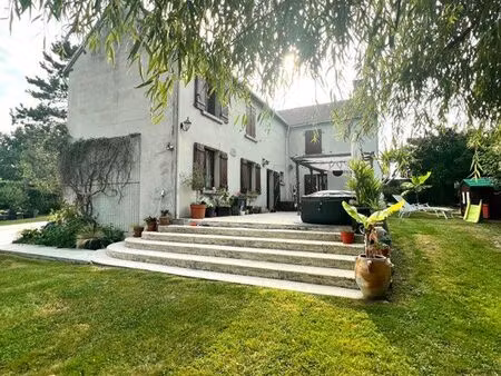 maison familiale rénovée – 157 m² – terrain 2833 m² – calme absolu