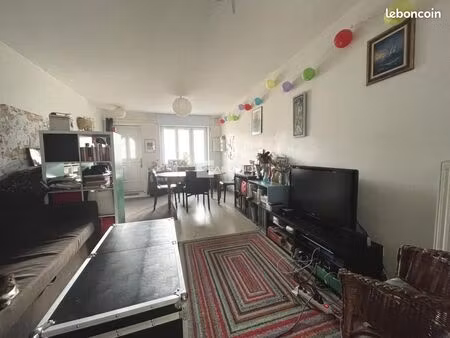 maison de ville 4 pièces 75 m²