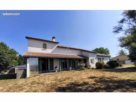 maison 10 pièces 206 m²