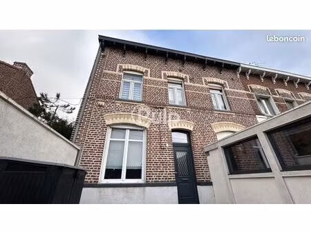 maison 7 pièces 142 m²