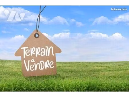 terrain 1703 m² hinges