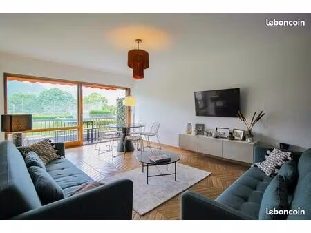 appartement 93m2 avec piscine et tennis