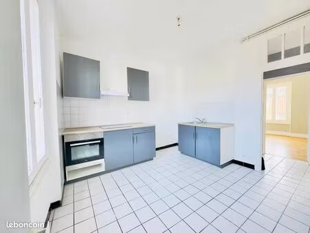 appartement t2 44 m2