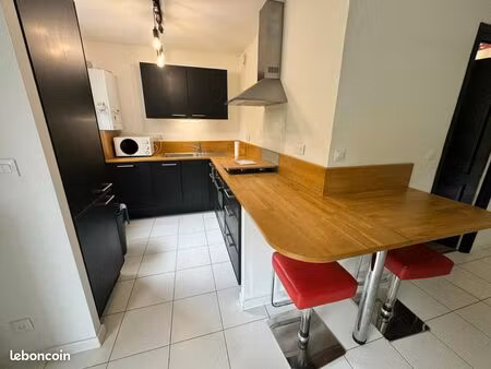 appartement 45m2 en rez-de-jardin avec parking & cave