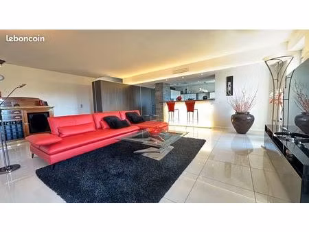 duplex 4 pièces 131 m²