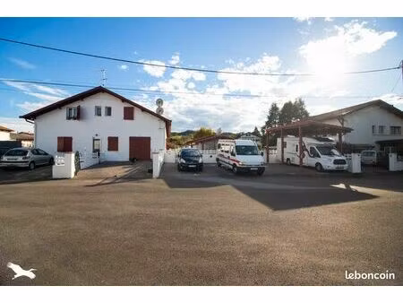 immeuble 490 m² saint palais