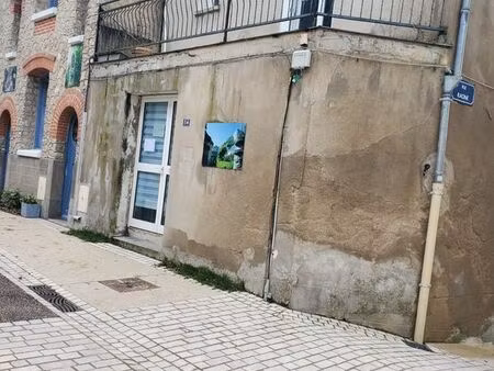 charmant studio meublé 38m2  centre d'amboise  loyer avec toutes charges comprises