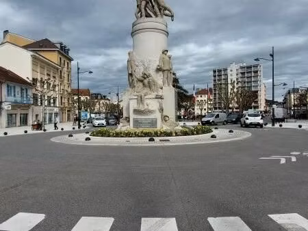 local commercial 59 m²