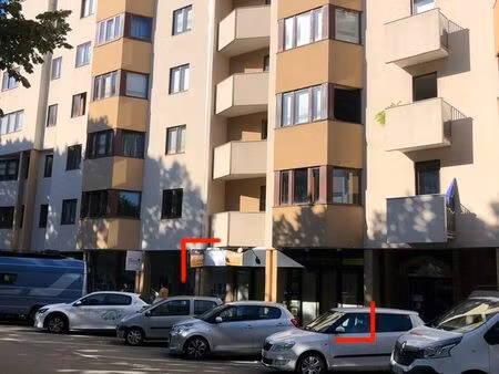 locaux commerciaux à l'entrée de chambéry