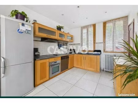 vends maison individuelle