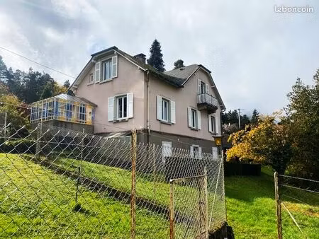 belle propriete de caractere 7 pièces 144 50 m² sur 36 ares