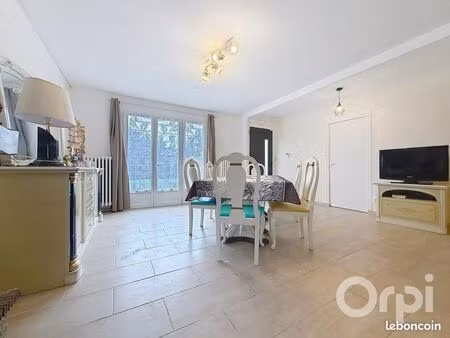 maison de ville 4 pièces 105 m²