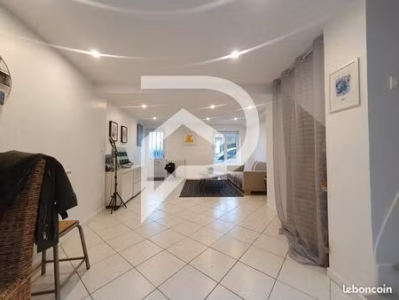 maison de ville 3 pièces 66 m²