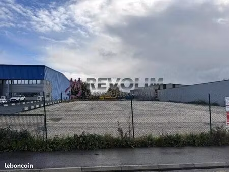 terrain 1 640 m² le chatelet en brie