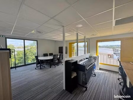 bureaux 70 m²