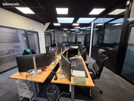 bureau à louer 123 m²